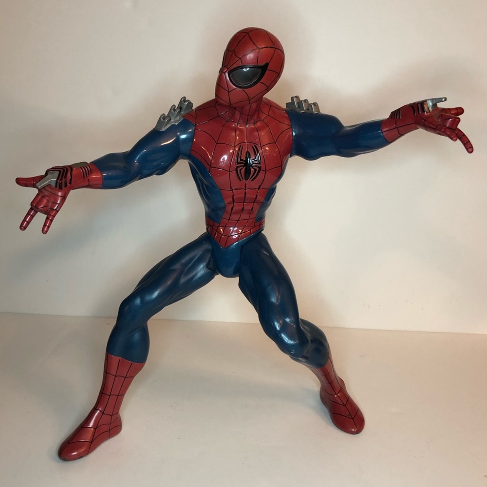 Hasbro 2012 Spiderman 15" Action Figure Marvel